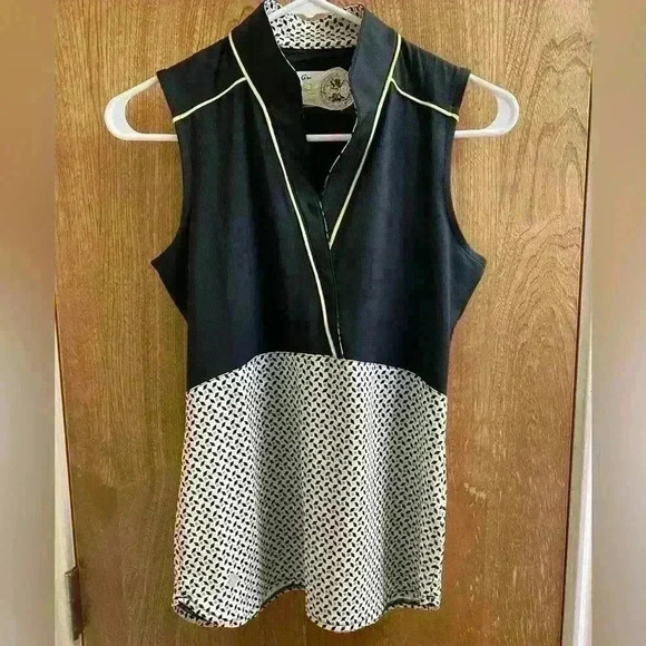 Greg Norman Women’s Golf Shirt XS Black with Patterns Special PGA Patch on Back - Picture 1 of 9